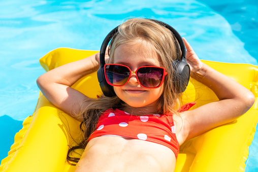 Top 5 destinos tranquilos para descansar com as crianças ainda nas férias