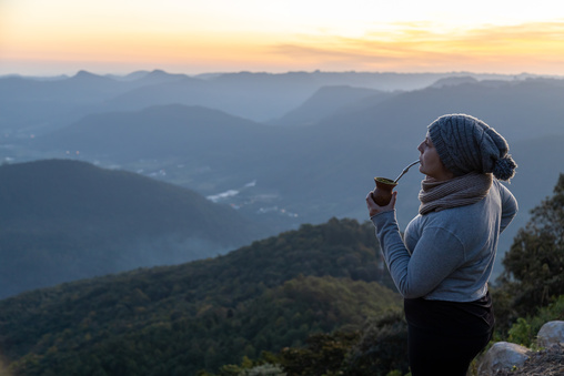 Reservas de inverno com carinho e calor: viva o aconchego nas unidades do Clube Candeias