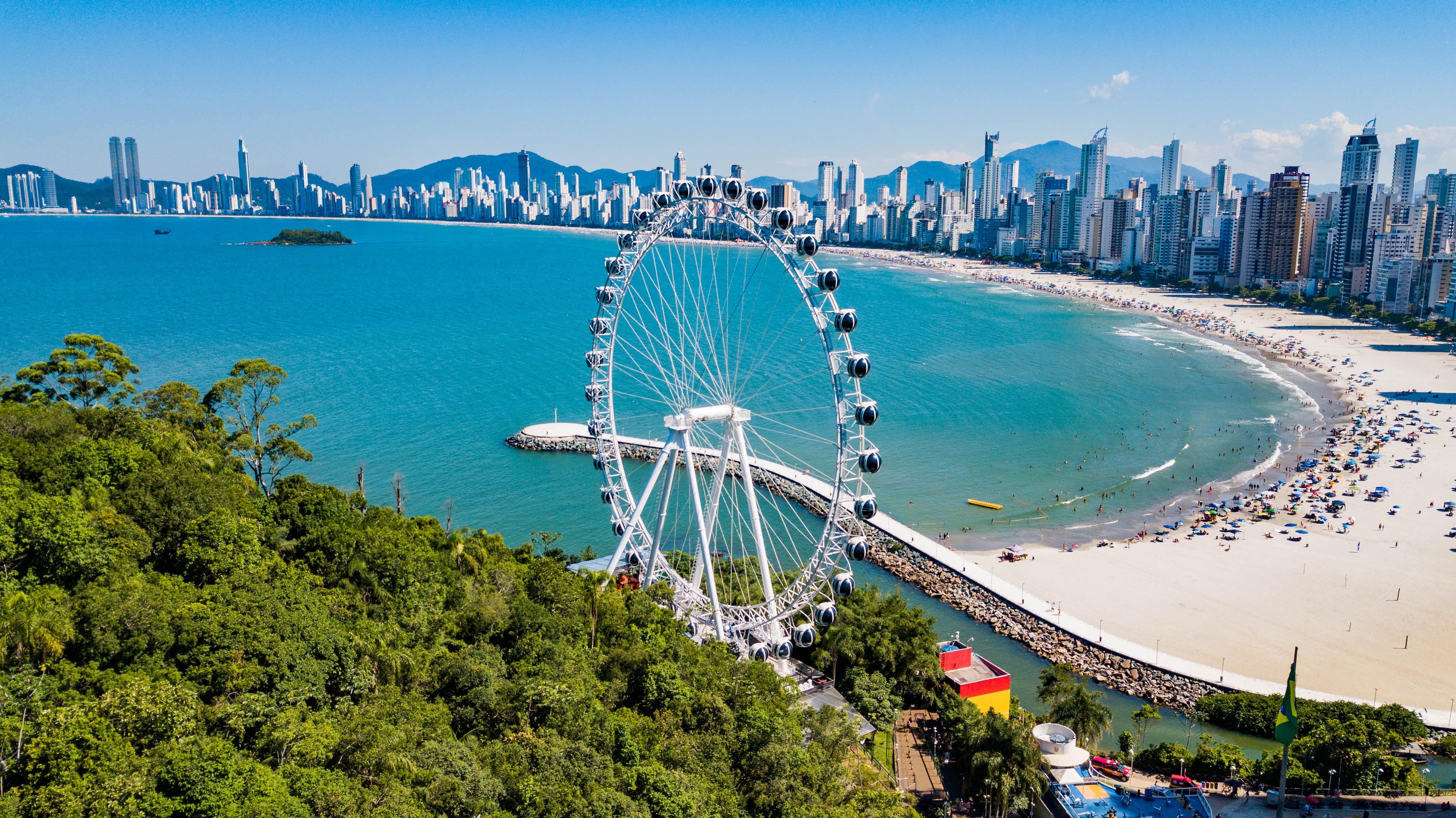 Carnaval em Balneário Camboriú: festas, blocos e dicas para aproveitar ao máximo